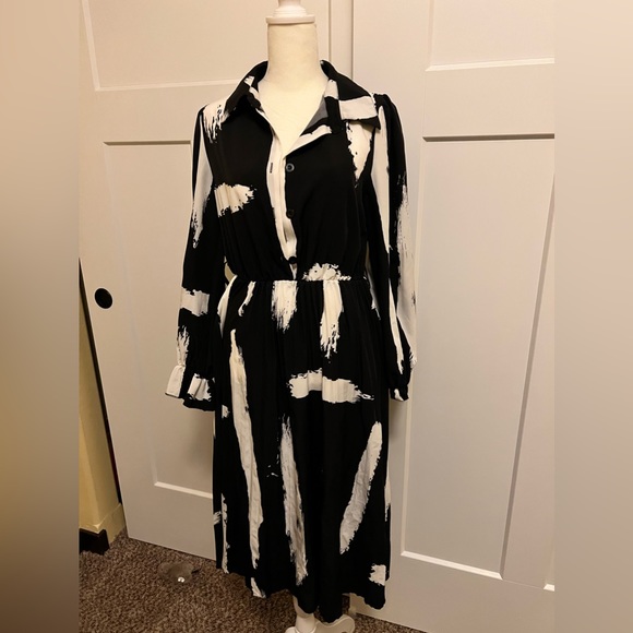 SHEIN Dresses & Skirts - Pleated dress